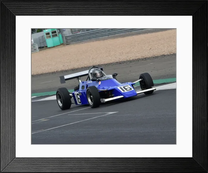 Framed Print : CM24 0665 Richard Cooke, Van Diemen RF82 Framed Print : CM24 0665 Richard Cooke, Van Diemen RF82