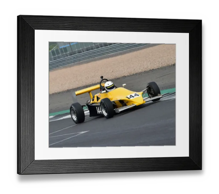 Framed Print : CM24 0661 Andrew Lancaster, Pilbeam MP52 Framed Print : CM24 0661 Andrew Lancaster, Pilbeam MP52