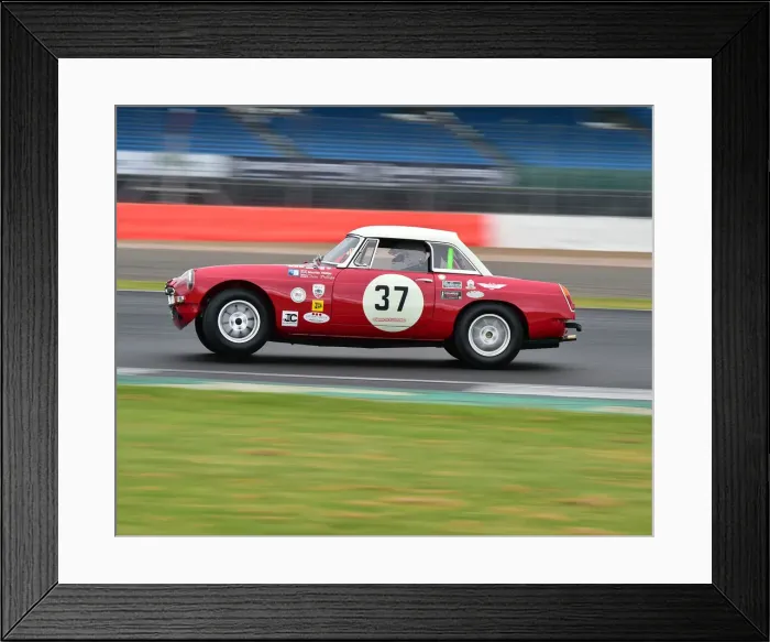 Framed Print : CM24 1121 Beverley Phillips, Oliver Phillips, Chris Phillips, MG B Framed Print : CM24 1121 Beverley Phillips, Oliver Phillips, Chris Phillips, MG B