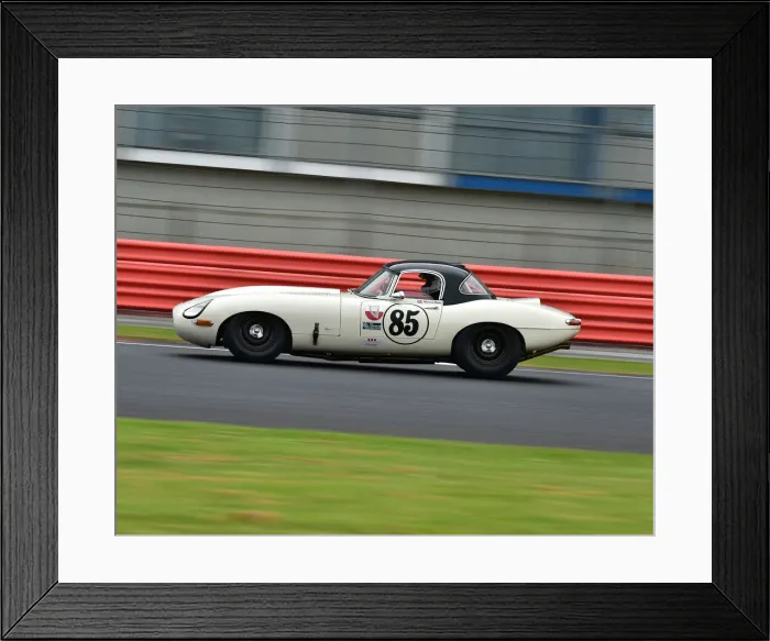 Framed Print : CM24 1079 Martin Hunt, Theo Hunt, Patrick Blakeney-Edwards, Jaguar E-Type Framed Print : CM24 1079 Martin Hunt, Theo Hunt, Patrick Blakeney-Edwards, Jaguar E-Type