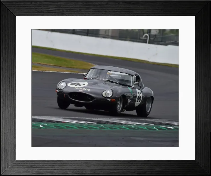 Framed Print : CM24 0881 John Pearson, Gary Pearson, Jaguar E-Type Framed Print : CM24 0881 John Pearson, Gary Pearson, Jaguar E-Type