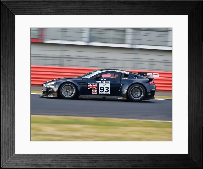Framed Print : CM25 0850 Colin Sowter, Aston Martin GT2 Framed Print : CM25 0850 Colin Sowter, Aston Martin GT2