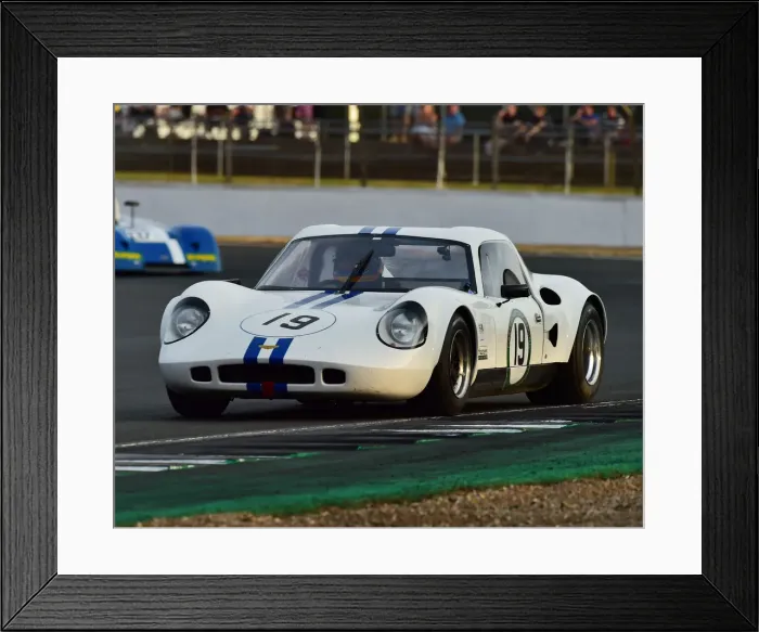 Framed Print : CM25 0652 Andrew Owen, Chevron B8 Framed Print : CM25 0652 Andrew Owen, Chevron B8