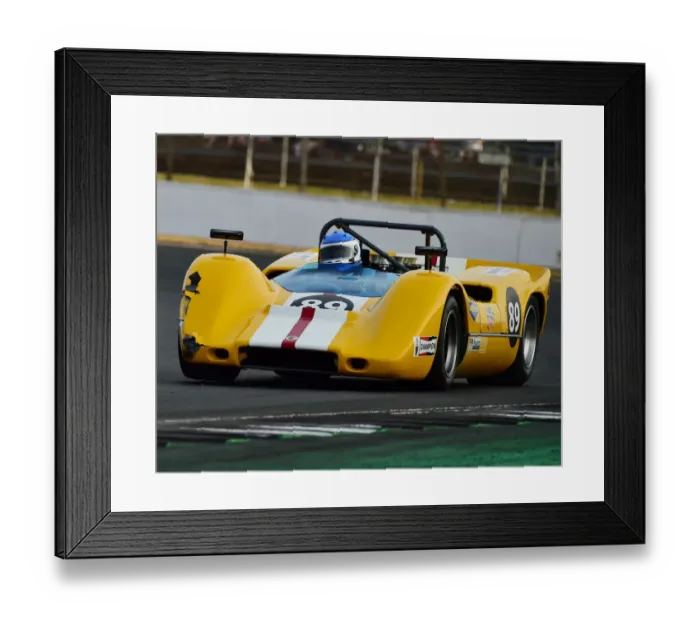 Framed Print : CM25 0621 Andrew Banks, Max Banks, McLaren M6B Framed Print : CM25 0621 Andrew Banks, Max Banks, McLaren M6B