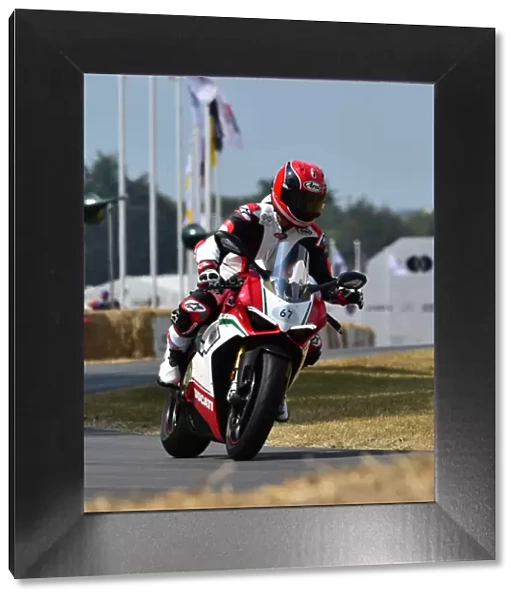 CM24 7469 Shane Byrne, Ducati Panigale R