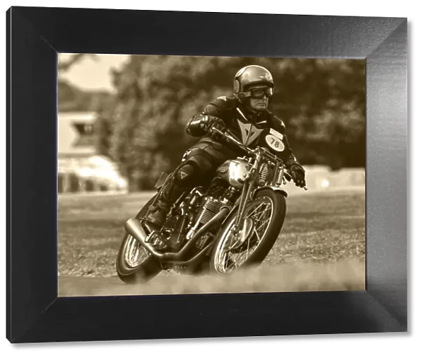 CM24 7442. Fred Walmsley, Fredder, Classic Racing Motorcycles