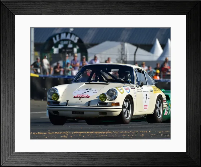 Framed Print : CM24 4531 Maxence Maurice, Pierre de Thoisy, Porsche 911 R Framed Print : CM24 4531 Maxence Maurice, Pierre de Thoisy, Porsche 911 R