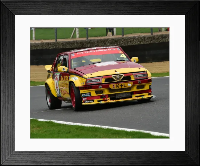 Framed Print : CM25 3315 Keith Waite, Alfa Romeo 75 Framed Print : CM25 3315 Keith Waite, Alfa Romeo 75