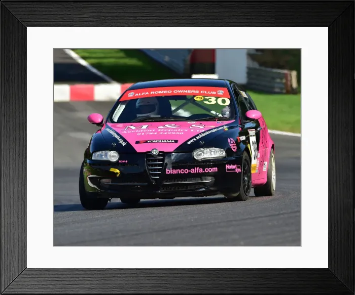 Framed Print : CM25 4172 Stacey Dennis, Alfa Romeo 147 Framed Print : CM25 4172 Stacey Dennis, Alfa Romeo 147