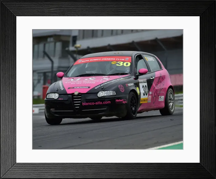 Framed Print : CM25 3617 Stacey Dennis, Alfa Romeo 147 Framed Print : CM25 3617 Stacey Dennis, Alfa Romeo 147