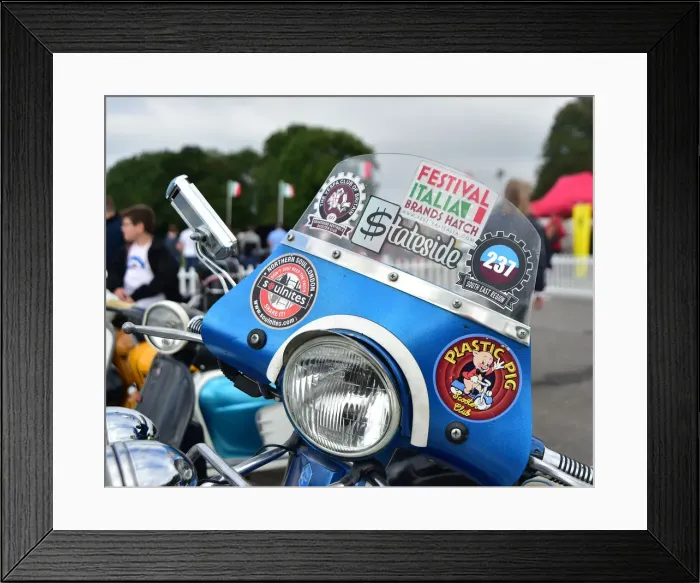 Framed Print : CM25 3054 Scooter