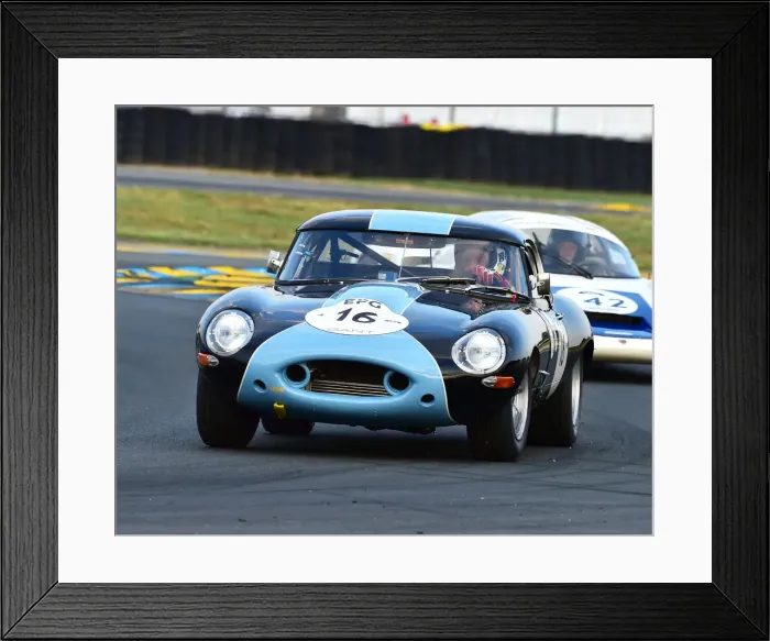 Framed Print : CM24 5074 Alexis de Beaumont, John Bussell, Jaguar E-Type Framed Print : CM24 5074 Alexis de Beaumont, John Bussell, Jaguar E-Type