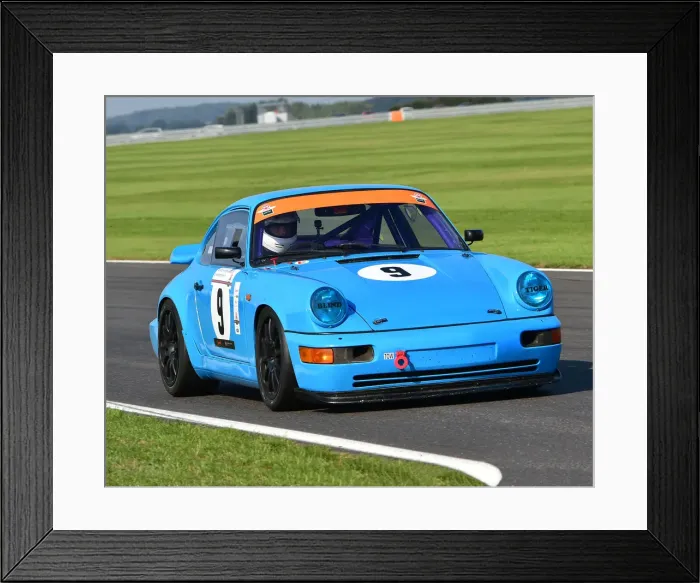 Framed Print : CM25 4232 Robert Hollyman, Porsche 964 Framed Print : CM25 4232 Robert Hollyman, Porsche 964