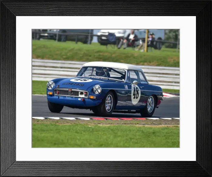 Framed Print : CM25 4318 Craig Taylor, MG B Framed Print : CM25 4318 Craig Taylor, MG B