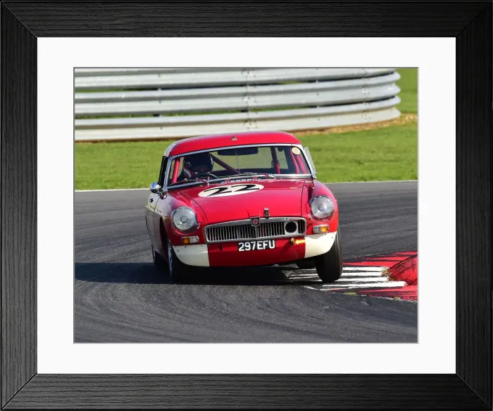 Framed Print : CM25 4759 Tom Smith, MG B Framed Print : CM25 4759 Tom Smith, MG B