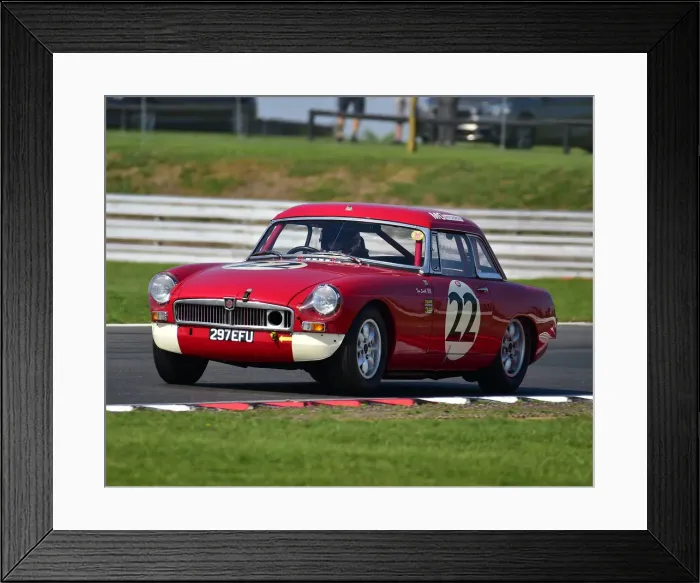 Framed Print : CM25 4312 Tom Smith, MG B Framed Print : CM25 4312 Tom Smith, MG B