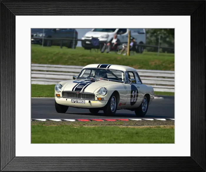 Framed Print : CM25 4317 Hugh Chambers, MG B Framed Print : CM25 4317 Hugh Chambers, MG B