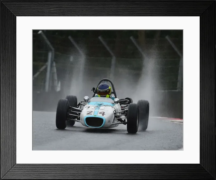 Framed Print : CM25 8888 Ben Mitchell, Merlyn Mk20 Framed Print : CM25 8888 Ben Mitchell, Merlyn Mk20