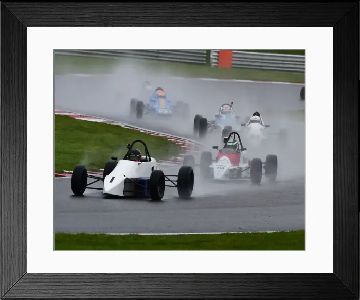 Framed Print : CM25 8925 Richard Tarling, Jamun M92 Framed Print : CM25 8925 Richard Tarling, Jamun M92
