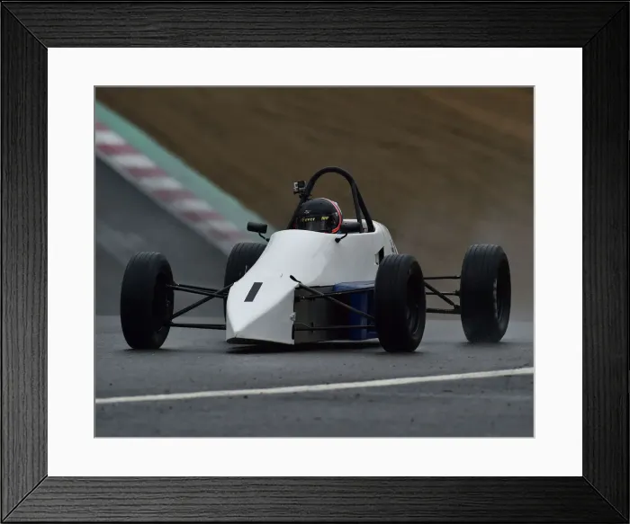 Framed Print : CM25 8336 Richard Tarling, Jamun M92 Framed Print : CM25 8336 Richard Tarling, Jamun M92