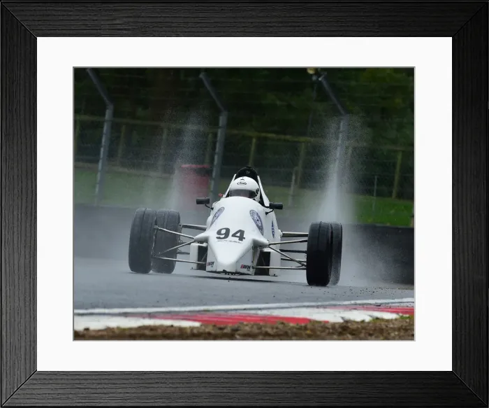 Framed Print : CM25 9010 Oliver White, Van Diemen RF89 Framed Print : CM25 9010 Oliver White, Van Diemen RF89