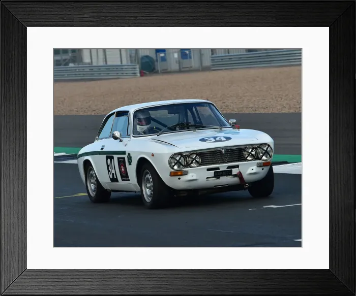 Framed Print : CM26 0086 Justin Wilson, Alfa Romeo Bertone Framed Print : CM26 0086 Justin Wilson, Alfa Romeo Bertone