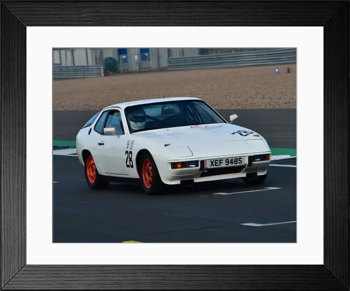 Framed Print : CM26 0063 Simon Baines, Porsche 924 Framed Print : CM26 0063 Simon Baines, Porsche 924
