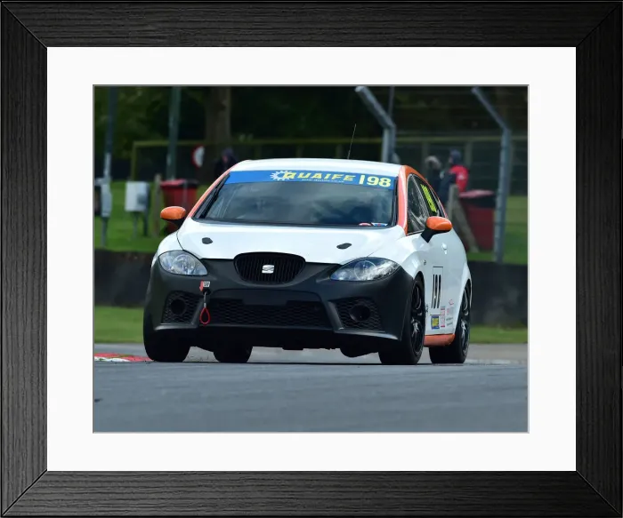 Framed Print : CM26 2269 Dave Charlton, Seat Leon Framed Print : CM26 2269 Dave Charlton, Seat Leon