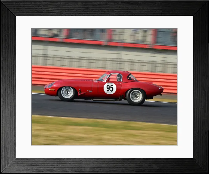 Framed Print : CM25 0258 Timothy de Silva, Jaguar E-Type Framed Print : CM25 0258 Timothy de Silva, Jaguar E-Type