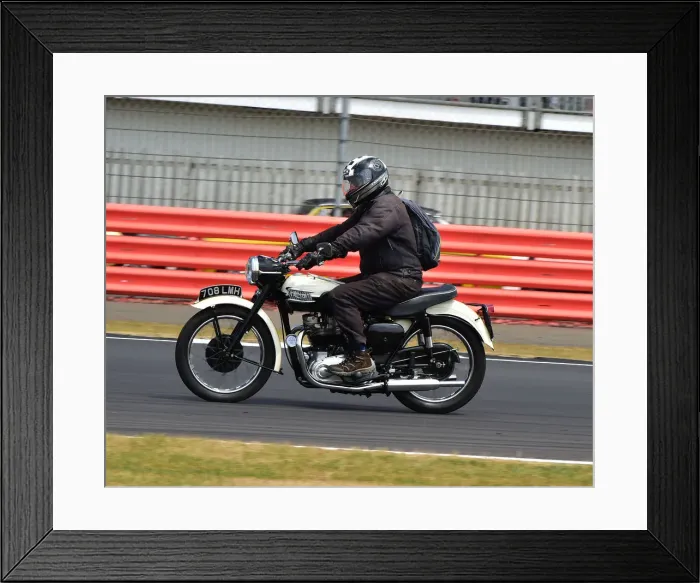Framed Print : CM24 9458 Classic Triumph Framed Print : CM24 9458 Classic Triumph