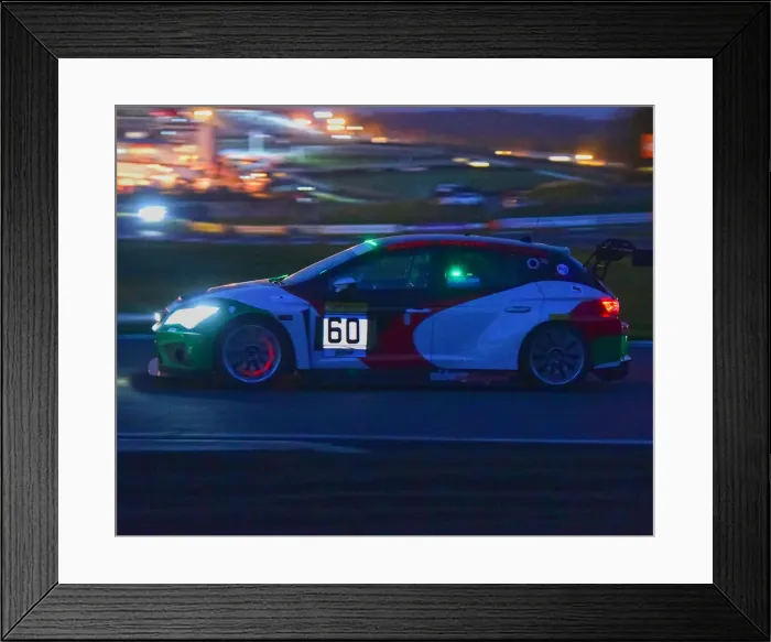 Framed Print : CM26 3435 Ashley Woodman, Martin Byford, Seat Cupra Framed Print : CM26 3435 Ashley Woodman, Martin Byford, Seat Cupra