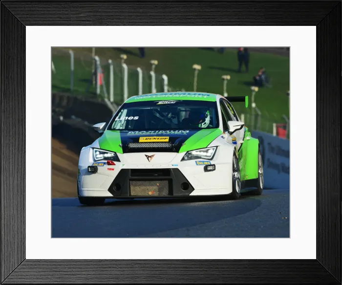 Framed Print : CJ7 5764 Stewart Lines, Walker, Seat Cupra TCR Framed Print : CJ7 5764 Stewart Lines, Walker, Seat Cupra TCR
