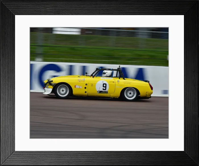 Framed Print : CM26 3510 Peter Bramble, MG B Roadster Framed Print : CM26 3510 Peter Bramble, MG B Roadster