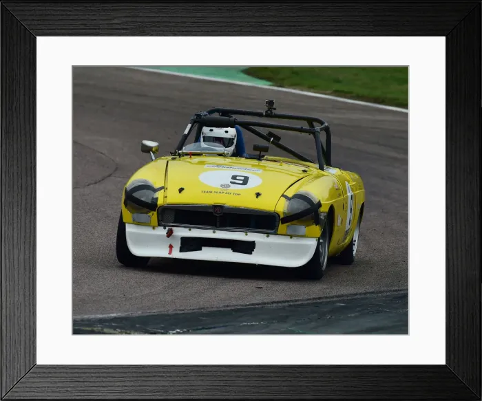 Framed Print : CM26 3977 Peter Bramble, MG B Roadster Framed Print : CM26 3977 Peter Bramble, MG B Roadster