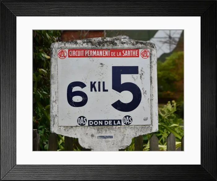 Framed Print : CJ7 6893 Le Mans marker post Framed Print : CJ7 6893 Le Mans marker post