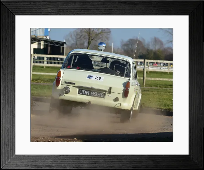 Framed Print : CM26 7946 Andy Ace Harrison, Morris 1800S Mk2 Framed Print : CM26 7946 Andy Ace Harrison, Morris 1800S Mk2