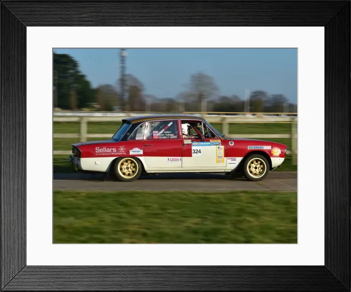 Framed Print : CM26 8059 Lee Sellars, Triumph Mk2 Pi Saloon Framed Print : CM26 8059 Lee Sellars, Triumph Mk2 Pi Saloon