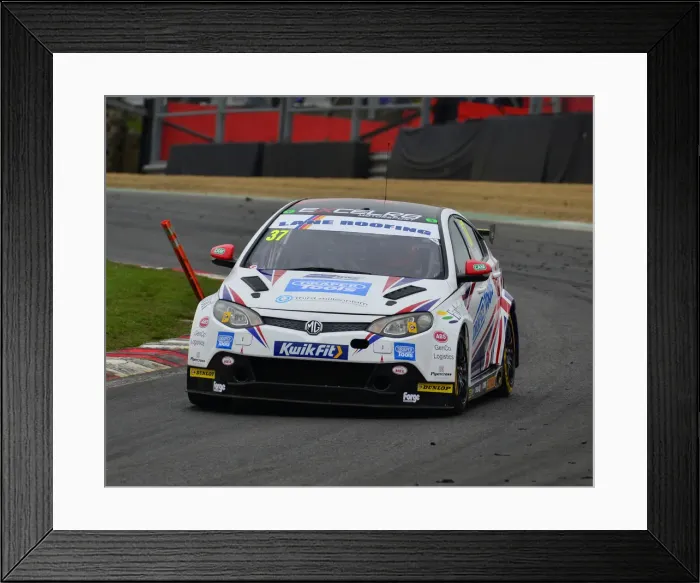 Framed Print : CJ7 7471 Rob Smith, MG6 Framed Print : CJ7 7471 Rob Smith, MG6