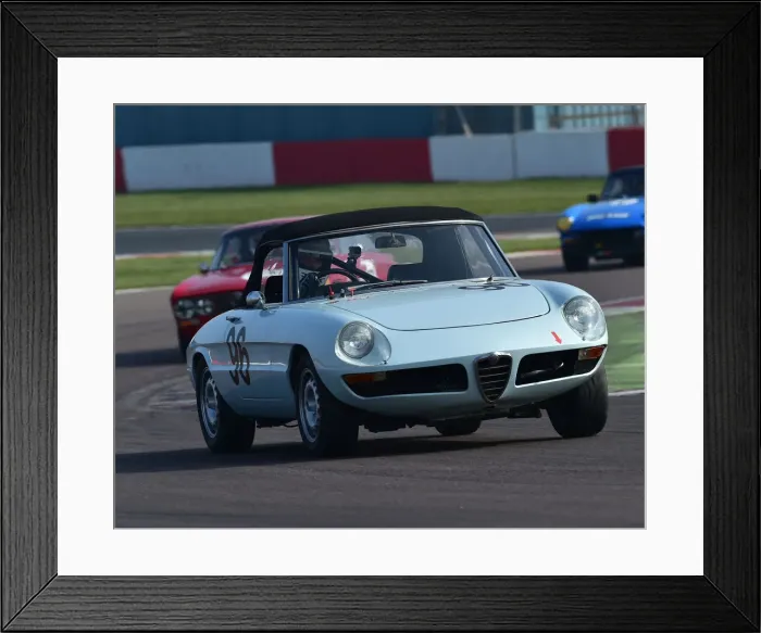 Framed Print : CM27 0142 Adam Ross, Alfa Romeo 1750 Spider Veloce Framed Print : CM27 0142 Adam Ross, Alfa Romeo 1750 Spider Veloce