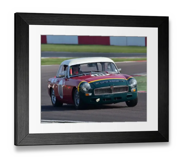 Framed Print : CM27 0190 Peter Bowyer, MG B Roadster Framed Print : CM27 0190 Peter Bowyer, MG B Roadster