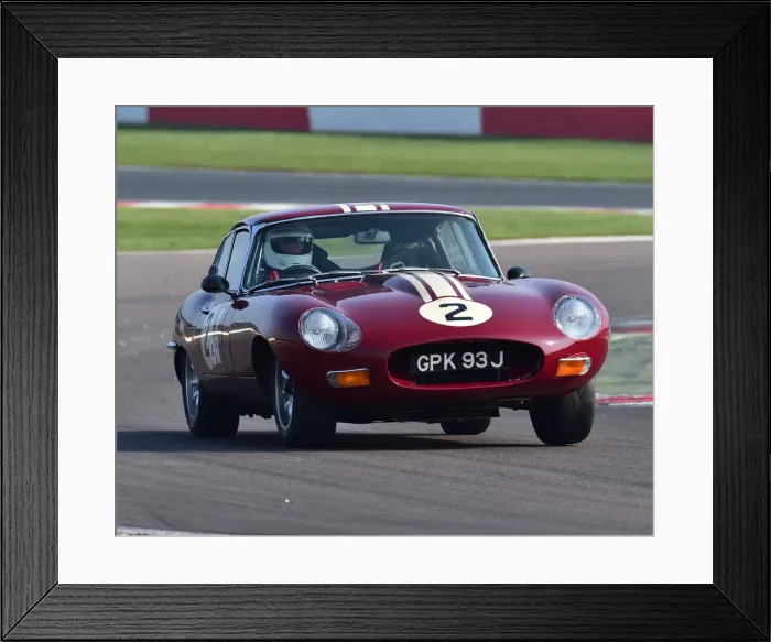 Framed Print : CM27 0193 Adam Bagnall, Jaguar E-Type S2 FHC Framed Print : CM27 0193 Adam Bagnall, Jaguar E-Type S2 FHC