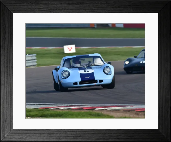 Framed Print : CM27 0556 Nick Thompson, Sean McClurg, Chevron B6 Framed Print : CM27 0556 Nick Thompson, Sean McClurg, Chevron B6