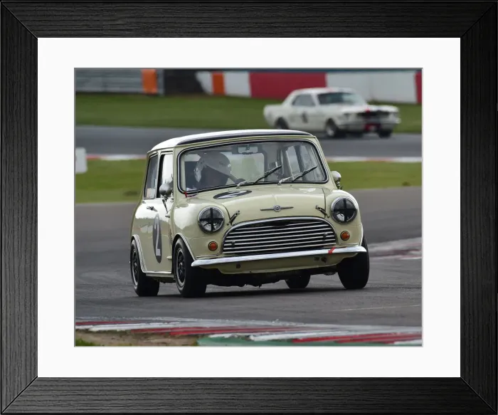 Framed Print : CM27 8742 Julian Crossley, Morris Mini Cooper S Framed Print : CM27 8742 Julian Crossley, Morris Mini Cooper S
