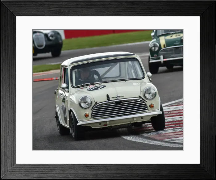 Framed Print : CM27 8849 Lawrence Warr, Morris Mini Cooper S Framed Print : CM27 8849 Lawrence Warr, Morris Mini Cooper S