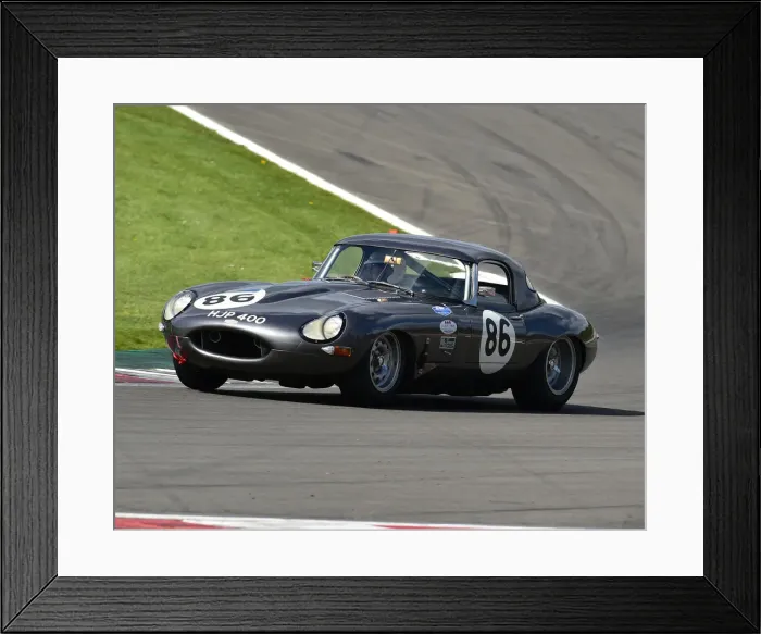 Framed Print : CM27 6435 John Pearson, Gary Pearson, Jaguar E-Type Framed Print : CM27 6435 John Pearson, Gary Pearson, Jaguar E-Type
