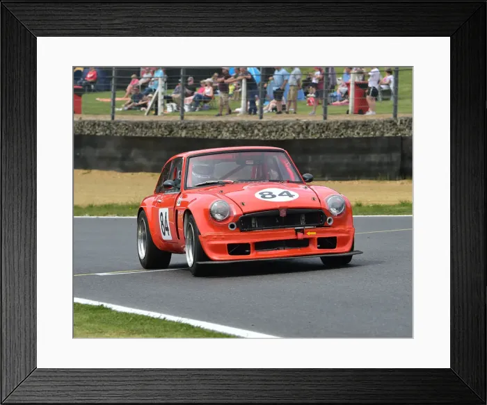 Framed Print : CM28 2706 Peter Samuels, MGB GT V8 Framed Print : CM28 2706 Peter Samuels, MGB GT V8