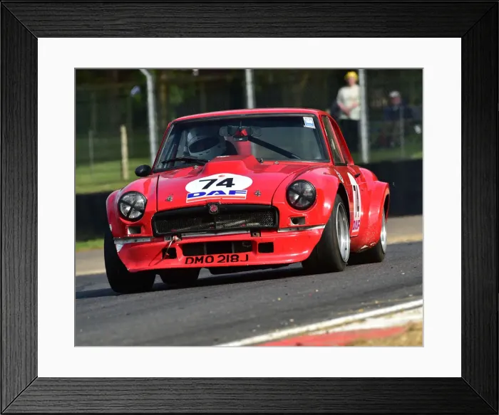 Framed Print : CM28 4474 Peter Carter, Bruce Carter, MGB GT V8 Framed Print : CM28 4474 Peter Carter, Bruce Carter, MGB GT V8
