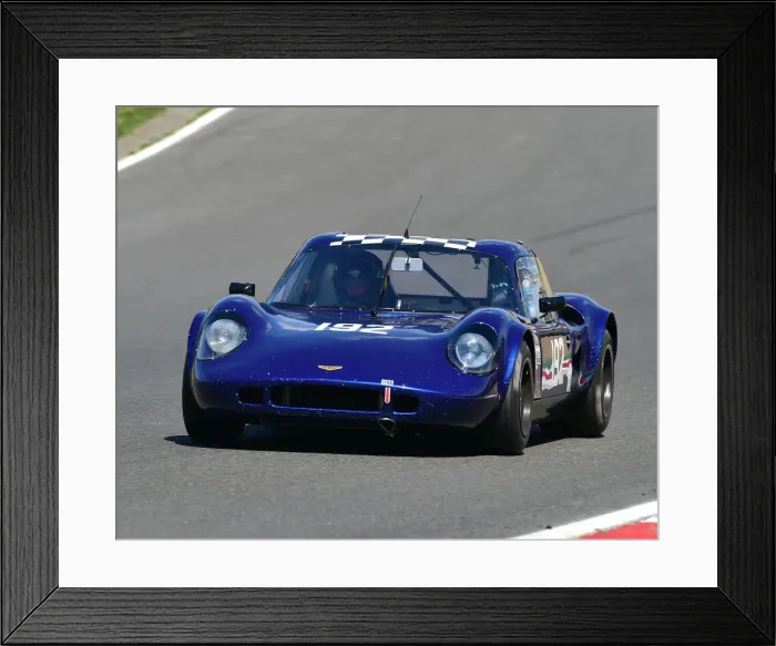 Framed Print : CM28 0685 Julian Thomas, Calum Lockie, Chevron B8 Framed Print : CM28 0685 Julian Thomas, Calum Lockie, Chevron B8