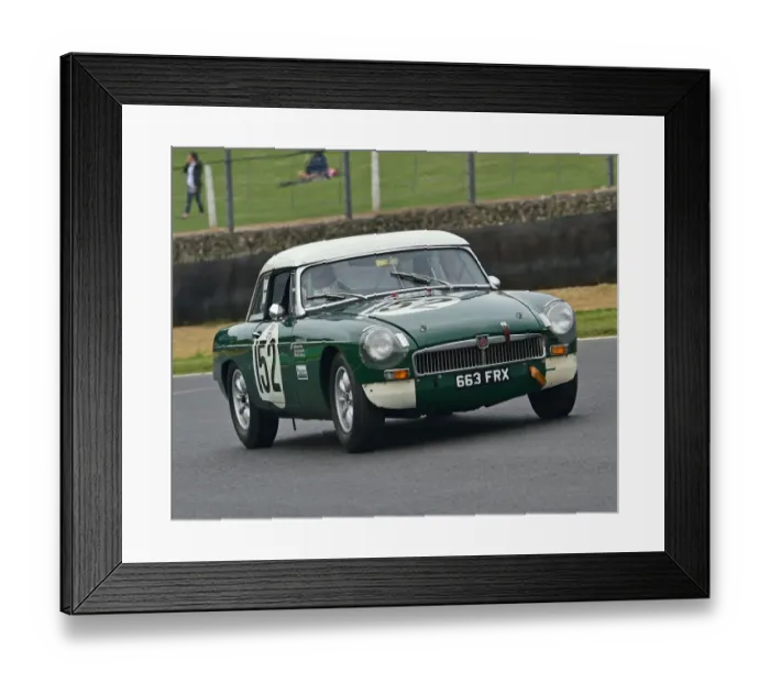 Framed Print : CM27 9123 Rupert West, Olivia Wilkinson, MGB Roadster Framed Print : CM27 9123 Rupert West, Olivia Wilkinson, MGB Roadster