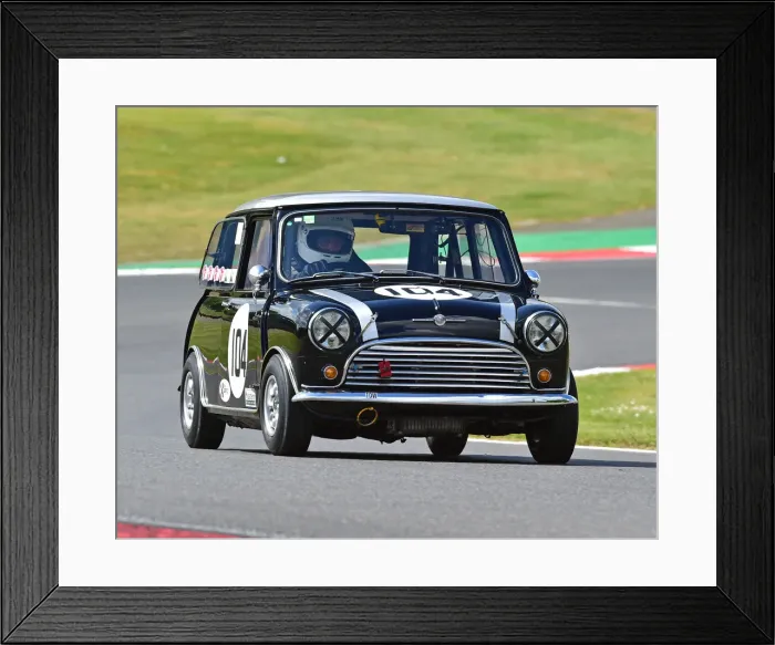 Framed Print : CM27 9690 Peter James, Chris Snowdon, Morris Mini Cooper S Framed Print : CM27 9690 Peter James, Chris Snowdon, Morris Mini Cooper S